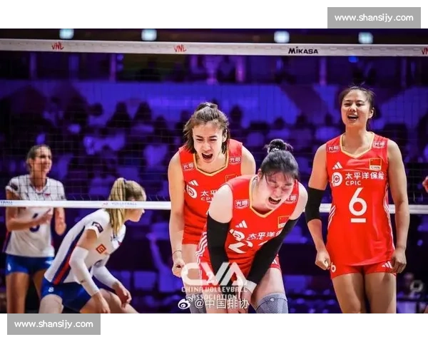 中国女排 3-1 力克捷克!赵勇激活王媛媛 + 万梓玥新搭档,副攻线成制胜关键 中国女排 3-1 力克捷克!赵勇激活王媛媛 + 万梓玥新搭档,副攻线成制胜关键